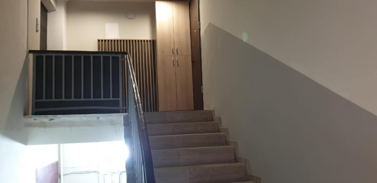 Ultra Lux 3 Rooms Apartment Near Arena City Kyiv Exterior foto